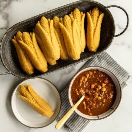 82777_beauty_cornbread_pan_marble_01_780x780__28326.1617722779.1280.1280.jpg